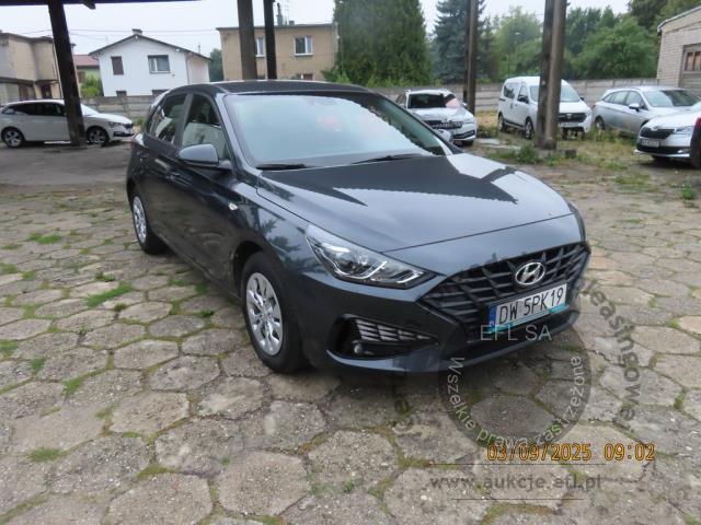 2 - Hyundai i30 1.5 DPI Classic + 2021r. DW5PK19 UWAGA!! Pojazd znajduje się w lokalizacji: Katowice 40-689, Małachowskiego 16