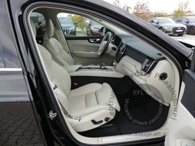 11 - Volvo XC60 B4 B Plus Bright automat 2022r. WND1859C Magnice