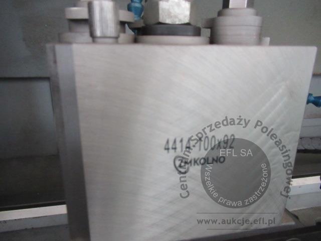 13 - Tokarka XYZ Machine Tools Ltd model RLX555 x 1,75m