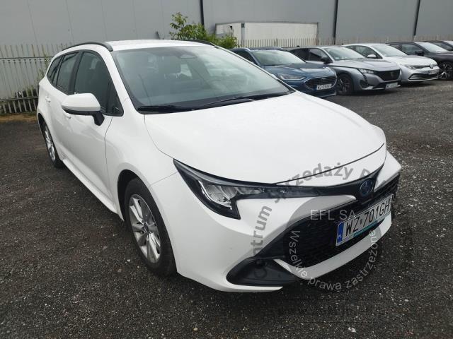 3 - Toyota Corolla 1.8 Hybrid Comfort 2023r. WZ701GH Pojazd znajduje się w firmie ARCTOS GROUP sp. z o.o. Al. Krakowska 7, 02-183 Warszawa