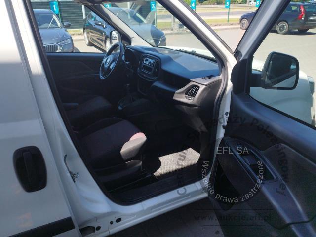 9 - Fiat Doblo Cargo 1.6 MJ SX 2019r. KR9KV59 UWAGA!! Pojazd znajduje się w lokalizacji: Janki, Al. Krakowska 52, 05-090 Janki