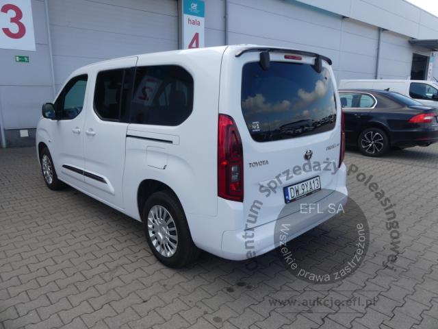 2 - Toyota Proace City Verso Long 1.5D-4D 2023r. DW9YA13 Pojazd znajduje się w firmie MDM AUTO sp. z o.o. ul. Morska 78A, 81-225 Gdynia
