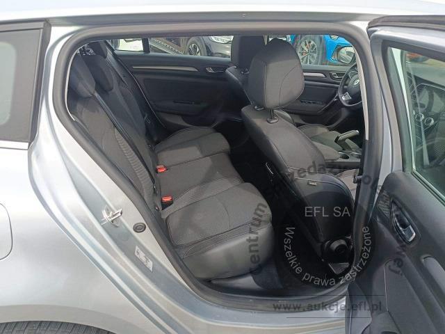 8 - Renault Megane 1.3 TCe FAP Equilibre 2022r. DW6VA88 Magnice