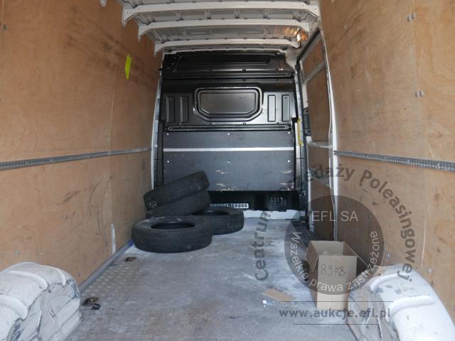 8 - Volkswagen Crafter 35 TDI (16,4m3) Furgon 2021r. DW5TE46 Magnice