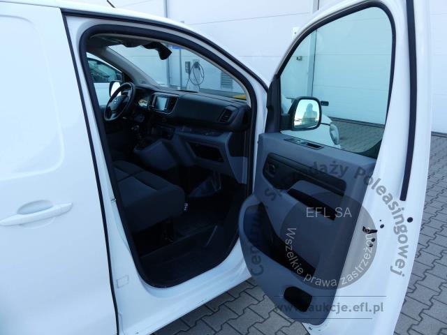 8 - Opel Vivaro 2.0 CDTI Extra Long 3,1 2022r. DW2US93 Magnice