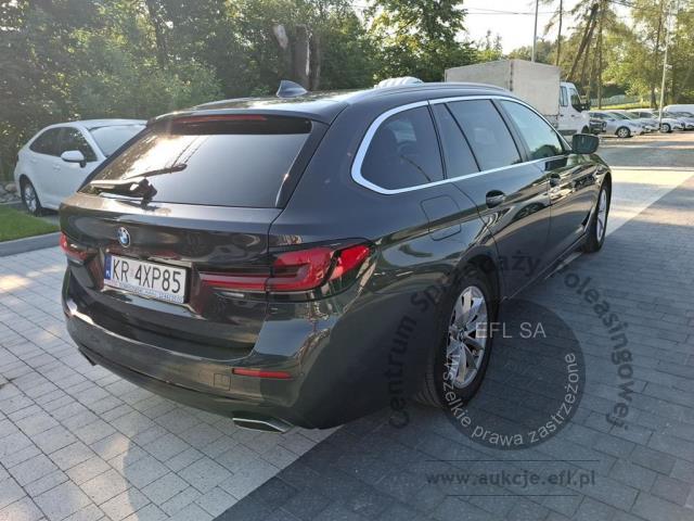 4 - BMW Seria 5 520i aut Kombi 2022r. KR4XP85 Pojazd znajduje się w firmie AACAR sp. z o.o. Kasztanowa 5, 32-400 Jawornik