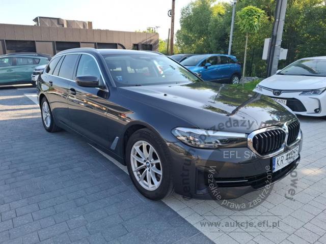 5 - BMW Seria 5 520i aut Kombi 2022r. KR4XP85 Pojazd znajduje się w firmie AACAR sp. z o.o. Kasztanowa 5, 32-400 Jawornik