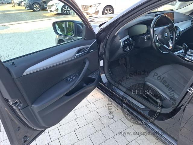 6 - BMW Seria 5 520i aut Kombi 2022r. KR4XP85 Pojazd znajduje się w firmie AACAR sp. z o.o. Kasztanowa 5, 32-400 Jawornik