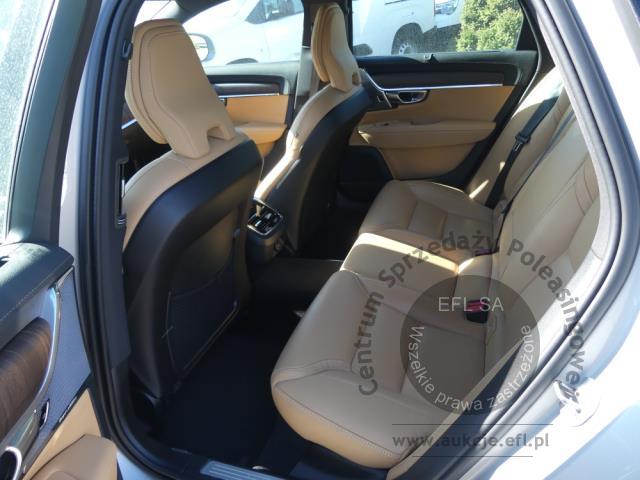 9 - Volvo V90 Cross Country B5 D AWD 2023r. WZ005GG UWAGA!! Pojazd znajduje się w firmie AUTO MOTO CENTRUM sp. z o.o. ul. Ostrowska 328 (przy Trasie Katowickiej) 61-312 Poznań