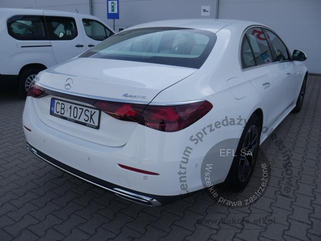 13 - MERCEDES - BENZ E200 4MATIC AUTOMAT SEDAN 2025r.