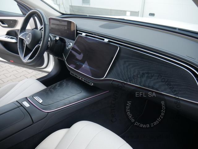 6 - MERCEDES - BENZ E200 4MATIC AUTOMAT SEDAN 2025r.