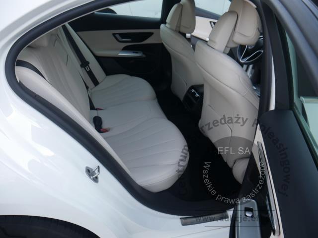 10 - MERCEDES - BENZ E200 4MATIC AUTOMAT SEDAN 2025r.