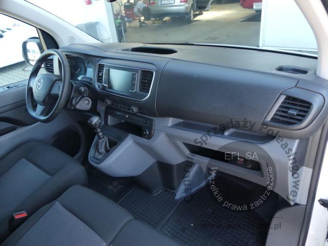 10 - Opel  Vivaro 2.0 CDTI Extra Long 2022r. DW5TU03 Magnice