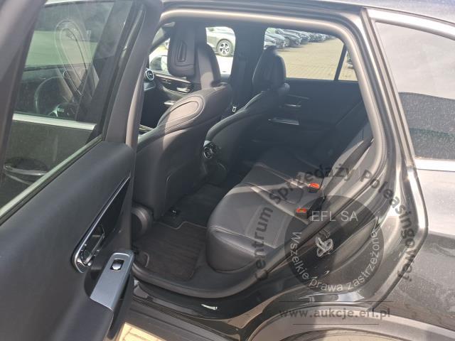 8 - MERCEDES-BENZ GLC 300 de 4-Matic Avantgarde 2025r. Pojazd znajduje się w firmie ARCTOS GROUP sp. z o.o. Al. Krakowska 7, 02-183 Warszawa