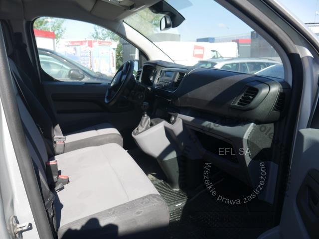 8 - PEUGEOT EXPERT TRAVELLER 2.0 HDI 2018r.