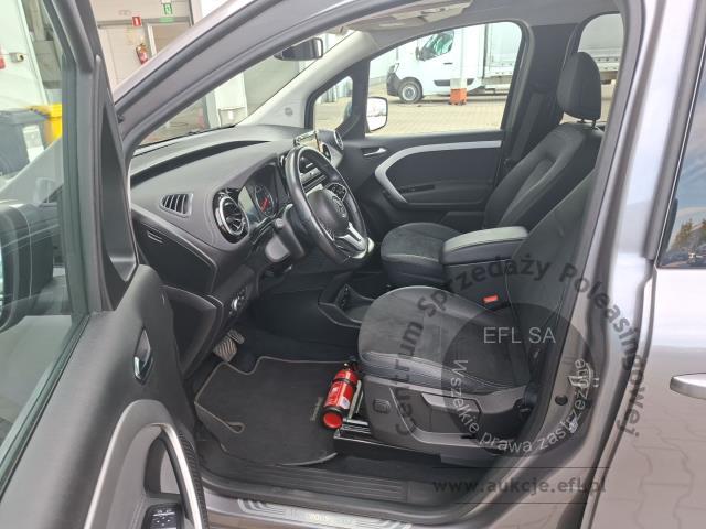 6 - MERCEDES - BENZ  T 180 D PROGRESSIVE AUTOMAT 2023r. DW8VX89 Magnice