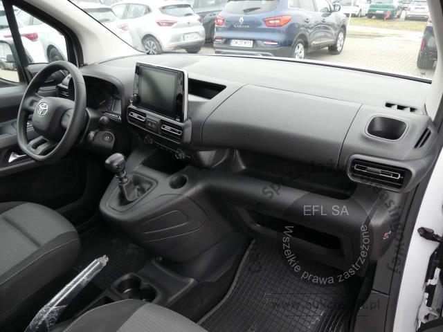 9 - Toyota Proace City Verso Long 1.5D-4D 2023r. DW8WK10 Magnice