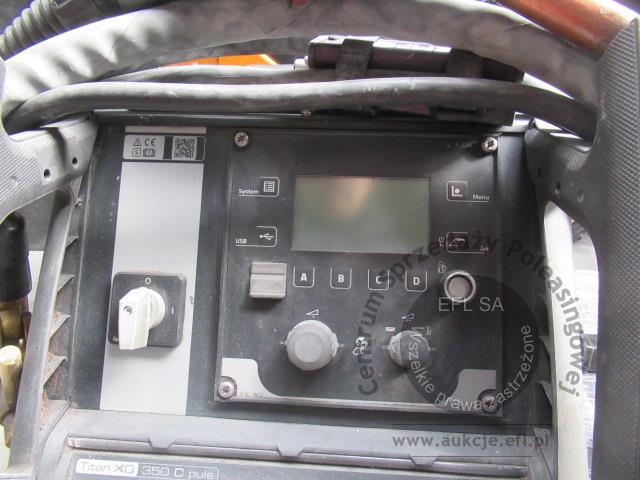 22 - Stanowisko spawalnicze na robocie HCR 12A  2022r.