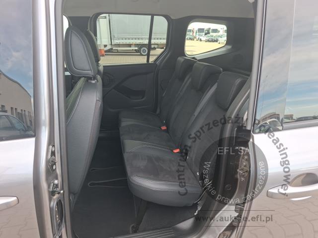 7 - MERCEDES - BENZ  T 180 D PROGRESSIVE AUTOMAT 2023r. DW8VX89 Magnice