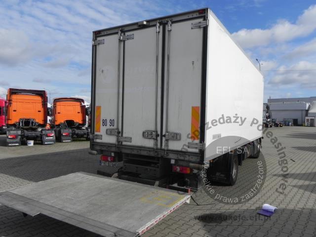 8 - RENAULT D 16 2014r.