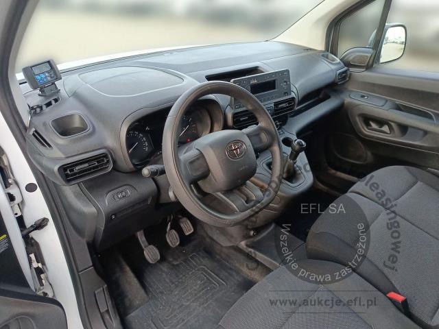 6 - TOYOTA PROACE CITY 1.5 D-4D CHŁODNIA 2021r.