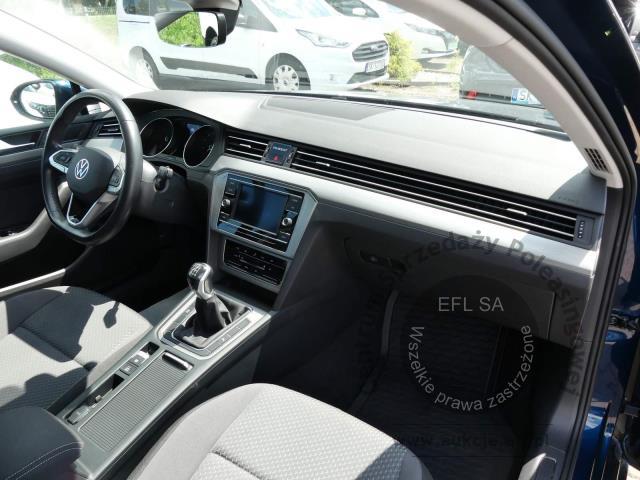 9 - Volkswagen Passat 2.0 TDI EVO Essence 2022r. PO4XG68 AUTO MOTO CENTRUM Sp. z o.o. Poznań 61-312, ul. Ostrowska  328