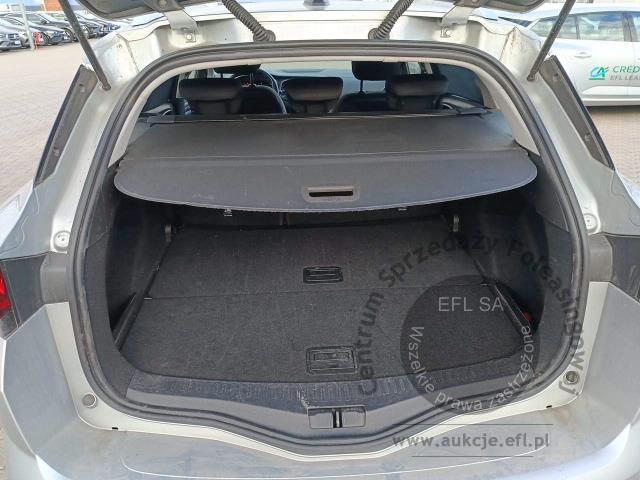 7 - Renault Megane 1.3 TCe FAP Zen Kombi 2021r.