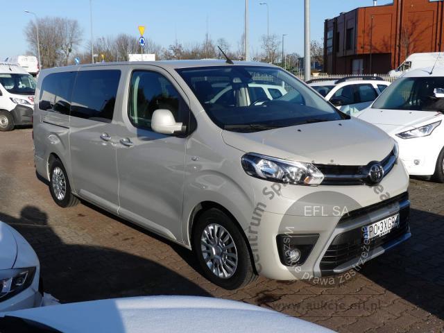 2 - Toyota Proace Verso 2.0 D4-D Long 2022r. PO3XG94 Pojazd znajduje się w firmie AUTO MOTO CENTRUM sp. z o.o. ul. Ostrowska 328 (przy Trasie Katowickiej) 61-312 Poznań