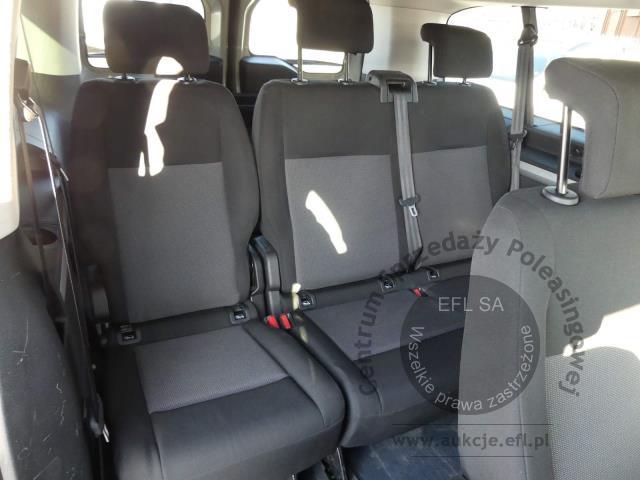 9 - Toyota Proace Verso 2.0 D4-D Long 2022r. PO3XG94 Pojazd znajduje się w firmie AUTO MOTO CENTRUM sp. z o.o. ul. Ostrowska 328 (przy Trasie Katowickiej) 61-312 Poznań