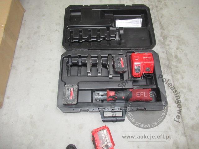 2 - Zaciskarka do rur - akumulatorowa MILWAUKEE