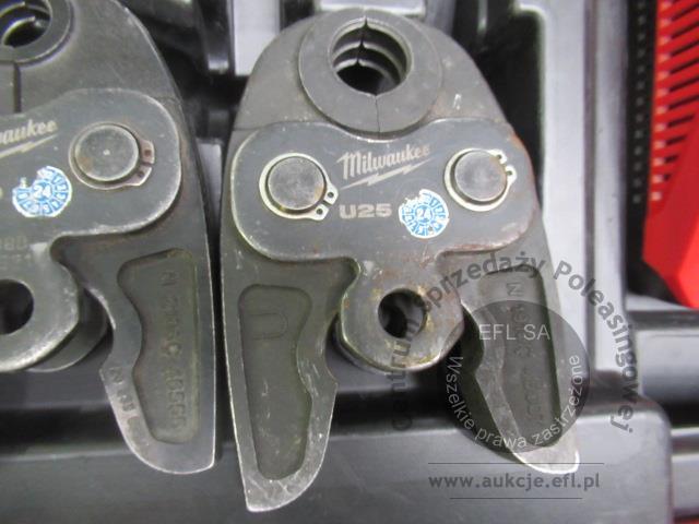18 - Zaciskarka do rur - akumulatorowa MILWAUKEE