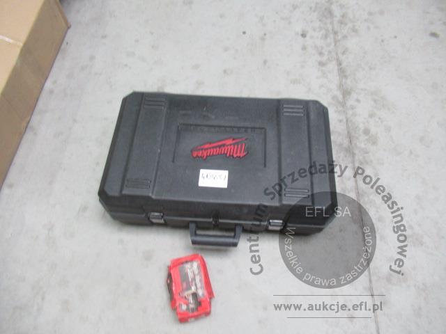 3 - Zaciskarka do rur - akumulatorowa MILWAUKEE