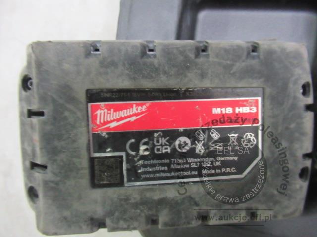 10 - Zaciskarka do rur - akumulatorowa MILWAUKEE