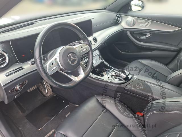 14 - MERCEDES - BENZ E 220 D 4MATIC AUTOMAT 2018r.