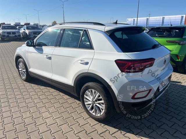 2 - Volkswagen T-ROC 1.5 TSI LIFE 2023r. DW5VX06 Pojazd znajduje się w firmie MDM AUTO sp. z o.o. ul. Zawodników 1, 80-729 Gdańsk