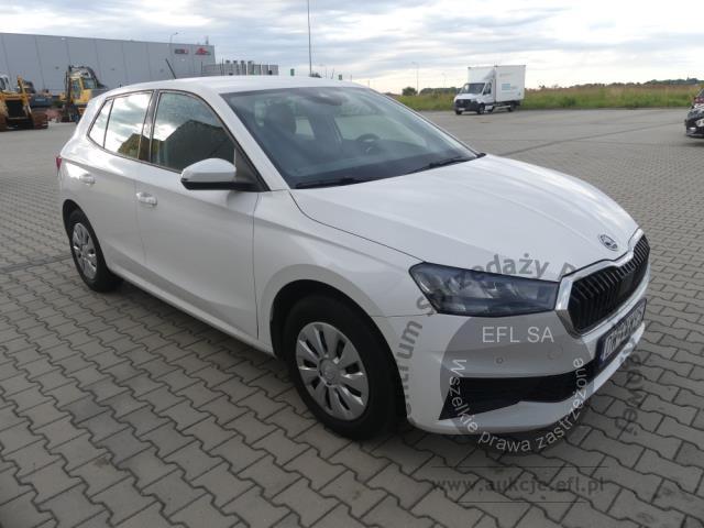 2 - Skoda Fabia 1.0 Ambition Hatchback 2023r.