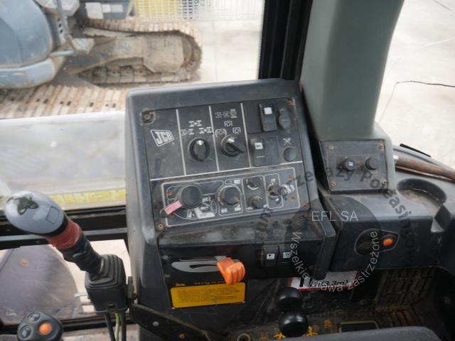 30 - Ciągnik rolniczy JCB FASTRAC 2140 2006r.