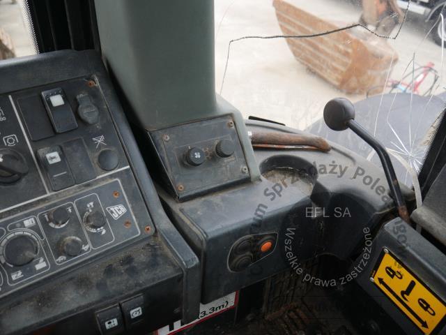 32 - Ciągnik rolniczy JCB FASTRAC 2140 2006r.