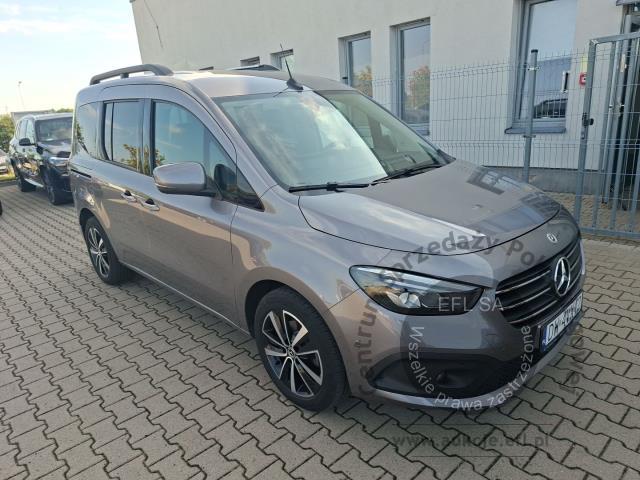 2 - MERCEDES-BENZ T180 D PROGRESSIVE AUT 2023r. DW4VX12 Magnice
