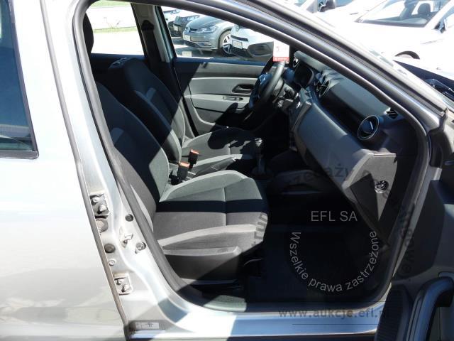 11 - DACIA DUSTER 1.5 Blue dCi Essential 2021r. DW6NU34