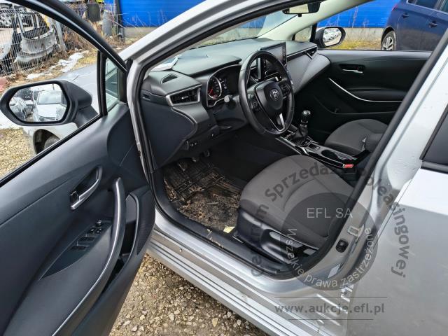 6 - Toyota Corolla 1.5 Comfort 2022r. WW869TE Pojazd znajduje się w firmie ARCTOS GROUP sp. z o.o. Al. Krakowska 7, 02-183 Warszawa