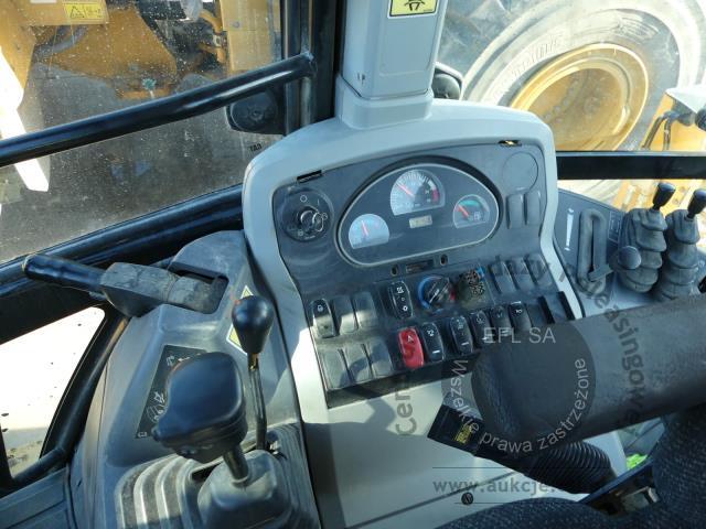 14 - Koparko ładowarka CAT 428 F2 2015r.