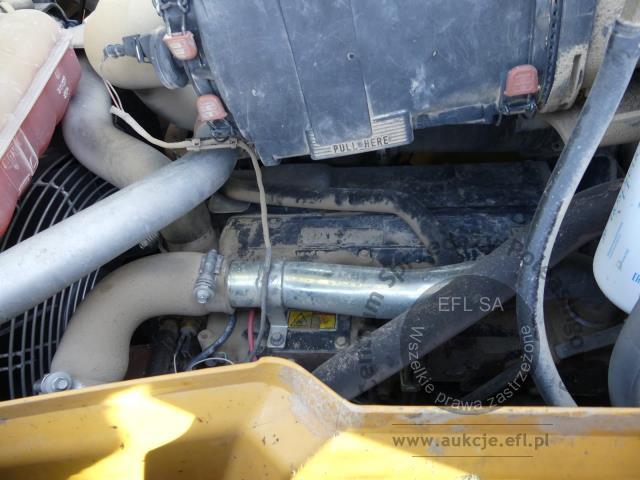 18 - Koparko ładowarka CAT 428 F2 2015r.