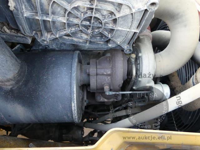 19 - Koparko ładowarka CAT 428 F2 2015r.