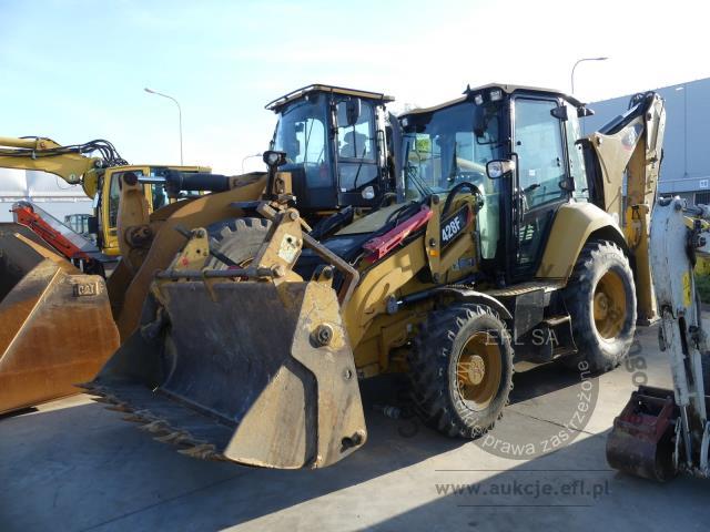 3 - Koparko ładowarka CAT 428 F2 2015r.