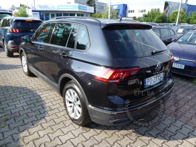 4 - Volkswagen Tiguan 1.5 TSI EVO Life DSG 2022r. PO2XX34 AUTO MOTO CENTRUM Sp. z o.o. Poznań 61-312, ul. Ostrowska  328