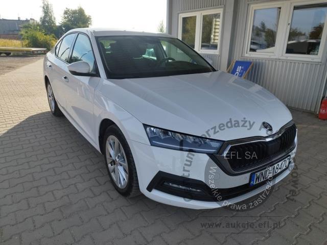 3 - Skoda Octavia 2.0 TDI Ambition 2022r. WND1847C Pojazd znajduje się w firmie ARCTOS GROUP sp. z o.o. Al. Krakowska 7, 02-183 Warszawa