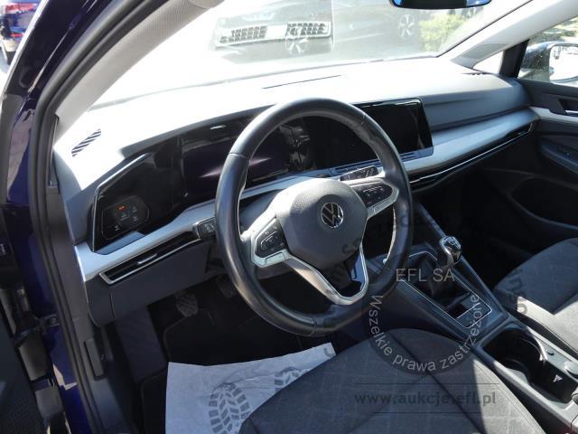 4 - Volkswagen Golf VIII 2.0 TDI Life Kombi 2023r. PY29004 AUTO MOTO CENTRUM Sp. z o.o. Poznań 61-312, ul. Ostrowska  328