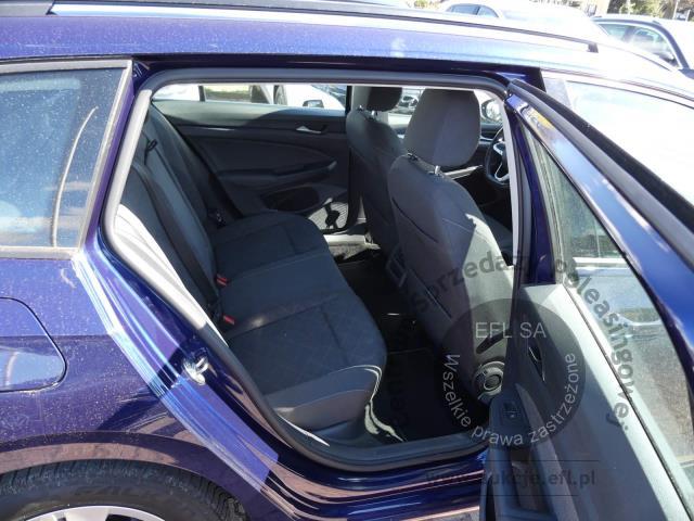 10 - Volkswagen Golf VIII 2.0 TDI Life Kombi 2023r. PY29004 AUTO MOTO CENTRUM Sp. z o.o. Poznań 61-312, ul. Ostrowska  328