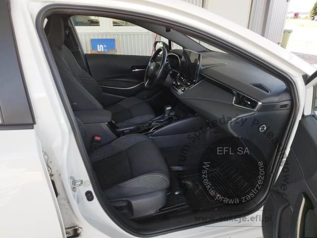 9 - Toyota  Corolla  2023r. WZ496GK Pojazd znajduje się w firmie ARCTOS GROUP sp. z o.o. Al. Krakowska 7, 02-183 Warszawa